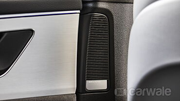 Audi Q8 Rear Speakers
