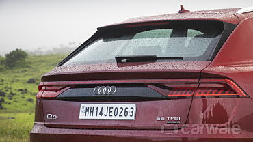 Audi Q8 Rear Windshield/Windscreen