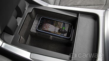 Audi Q8 USB Port/AUX/Power Socket/Wireless Charging