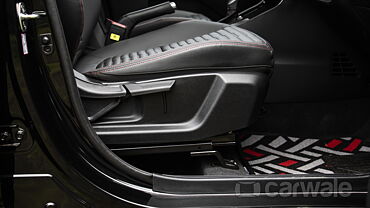 Kia Sonet [2020-2022] Driver's Seat Adjustable under-thigh Support