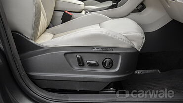 Skoda Karoq Driver's Seat Adjustable under-thigh Support