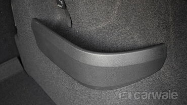 Skoda Karoq Levers/Buttons in Bootspace