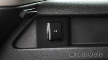 Land Rover Discovery Sport [2020-2022] USB Port/AUX/Power Socket/Wireless Charging