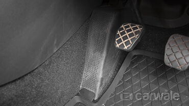 Volkswagen Vento Pedals/Foot Controls