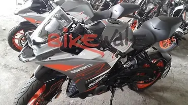 2020 KTM 390 Duke and RC 390 now get 