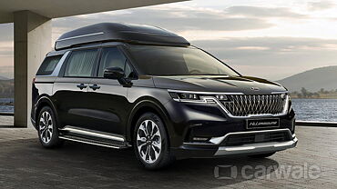 2021 Kia Carnival Hi-Limousine variant revealed globally