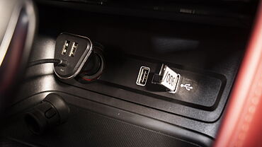 MG Astor USB Port/AUX/Power Socket/Wireless Charging