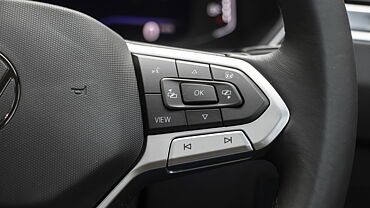 Volkswagen Tiguan Right Steering Mounted Controls
