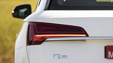 Audi Q5 Rear Signal/Blinker Light