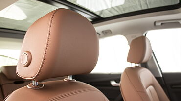 Audi Q5 Front Seat Headrest