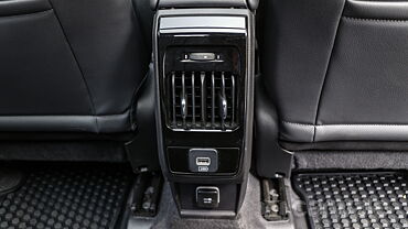 Jeep Compass Rear Row AC Controls