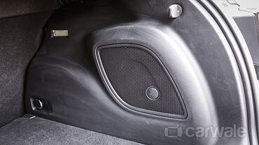 Jeep Compass Rear Speakers