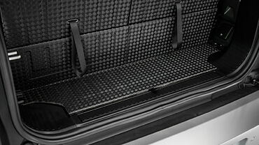 Land Rover Defender Bootspace