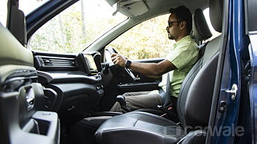 Discontinued Maruti Suzuki XL6 2019 Front Seat Headrest-Mounted Display