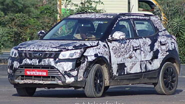 Is this the Mahindra XUV300 Sportz variant?