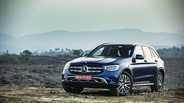 Discontinued Mercedes-Benz GLC 2019 Left Front Three Quarter