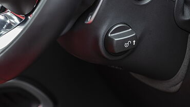 Jaguar F-Pace Steering Adjustment Lever/Controller