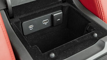Jaguar F-Pace USB Port/AUX/Power Socket/Wireless Charging