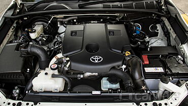 Toyota Fortuner Engine Shot