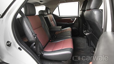 Toyota Fortuner Second Row Seats