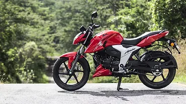 21 Tvs Apache Rtr 160 4v What S New Bikewale