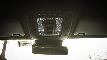 मर्सिडीज़ बेंज़ एएमजी ए35 रूफ माउंटेड कंट्रोल्स/सनरूफ और केबिन लाइट कंट्रोल्स