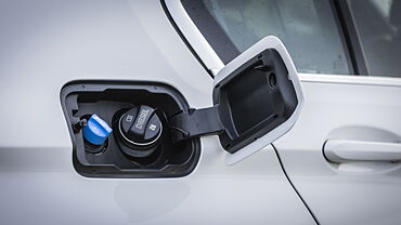 BMW 5 Series [2021-2024] Open Fuel Lid