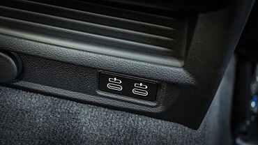 BMW 5 Series [2021-2024] USB Port/AUX/Power Socket/Wireless Charging
