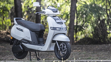 iqube electric scooter on road price