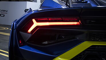 Lamborghini Huracan STO Rear Signal/Blinker Light