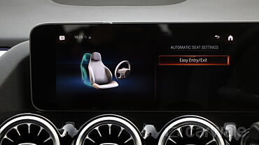 Discontinued Mercedes-Benz GLA 2021 Front Row Seats