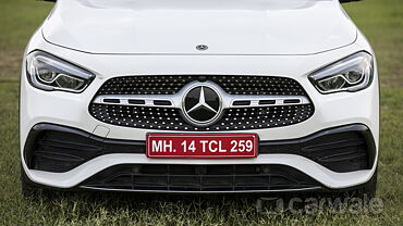 Discontinued Mercedes-Benz GLA 2021 Grille