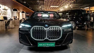 2024 BMW i7
