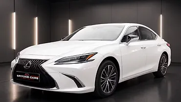 2025 Lexus Old Generation ES 2018 300h Luxury