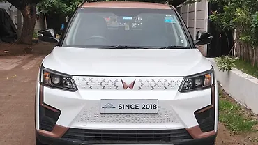 2023 Mahindra XUV400