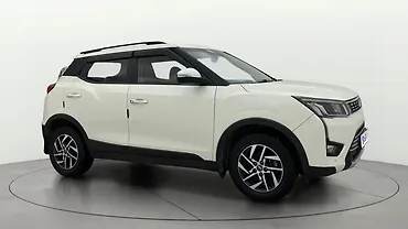2022 Mahindra XUV300 W8 (O) 1.2 Petrol AMT
