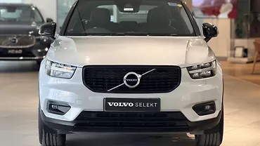 2020 Volvo XC40 T4 R-Design