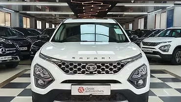 2023 Tata Safari Old Generation XTA Plus