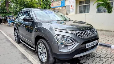 2023 Tata Safari Old Generation XZA Plus (O) 6 S