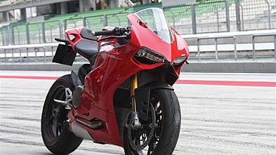 ducati panigale on road price