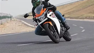 Honda Cbr150 R Price Images Used Cbr150 R Bikes Bikewale