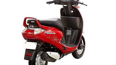 pleasure scooty old model price