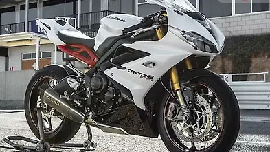 triumph daytona 675r price uk