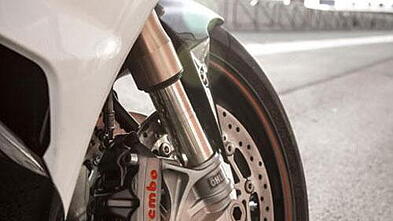 best tyres for daytona 675