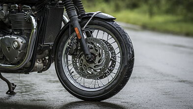 triumph bonneville t120 tyre pressure