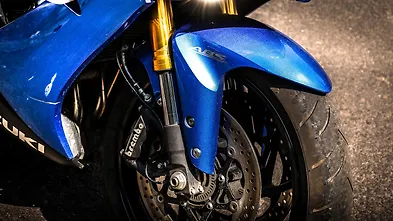 Suzuki Gsx S1000f Price Images Used Gsx S1000f Bikes Bikewale