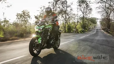 z900 ground clearance