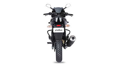 bajaj pulsar 220f on road price