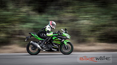 Kawasaki Ninja 400 Price, Mileage, Images, Colours, Offers ...