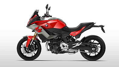 BMW F900XR Racing Red
